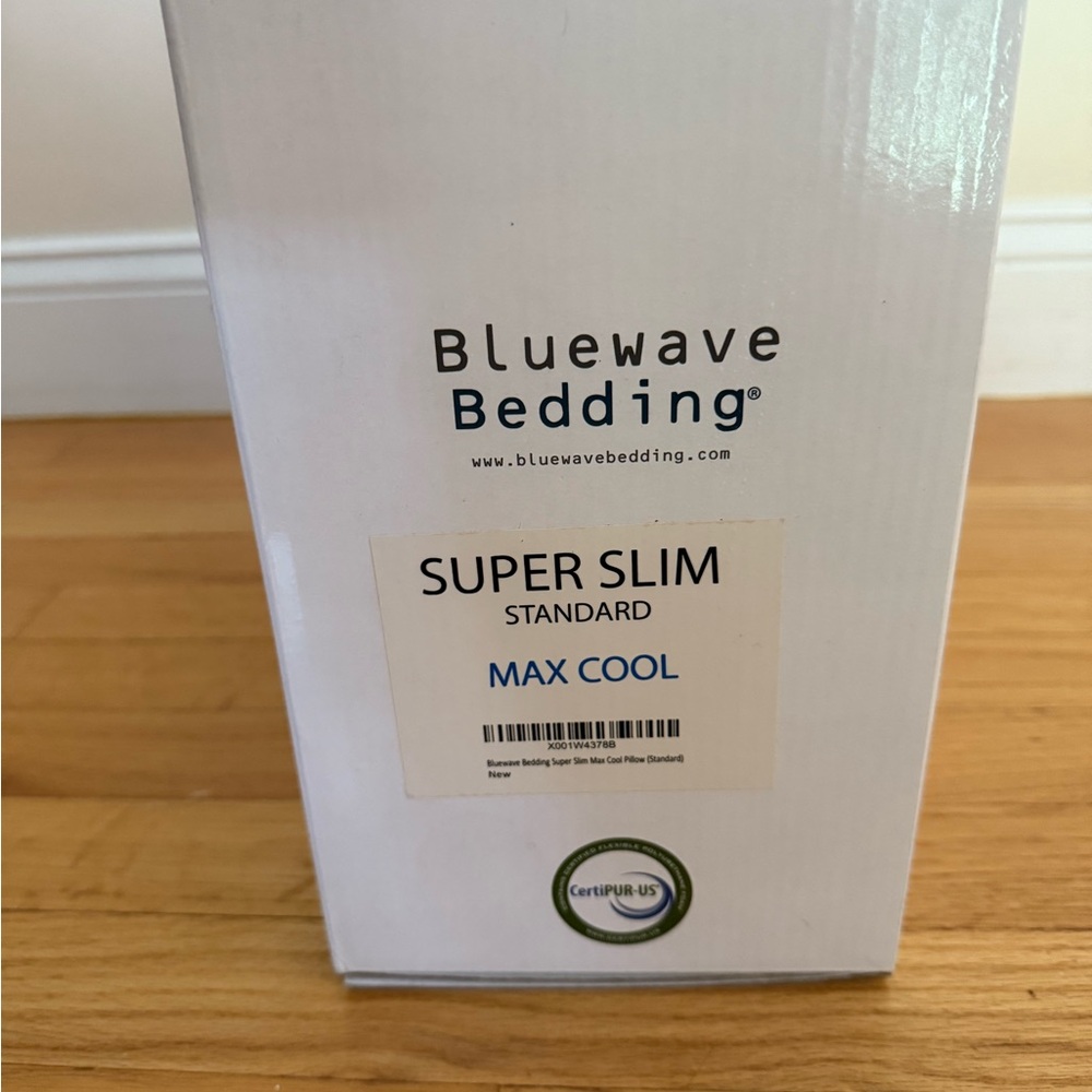 Super Slim Pillow - White